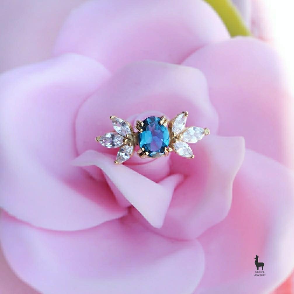 Anillo de Topacio London Blue Natural y Topacios Blancos Naturales, Oro 18K - Imagen 4