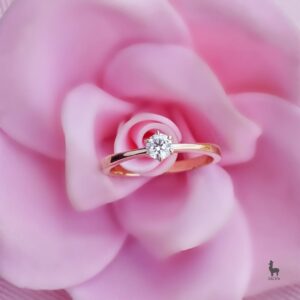 Anillo en Oro 18k & Diamante Natural con Certificación GIA