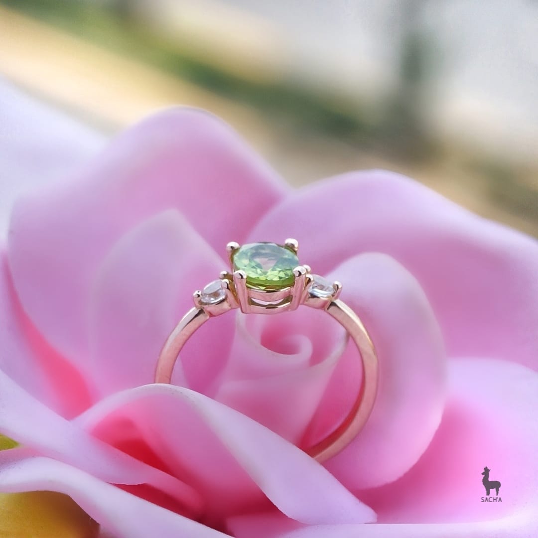 Anillo de Peridoto & Topacios Blancos en Oro 18k - Imagen 3